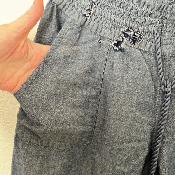 🏝️🏄🏻♀️ROXY PANTS DISTRESSED SZ SMALL (30Wx31L) BLUE EXCELLENT CONDITION - Picture 4 of 6